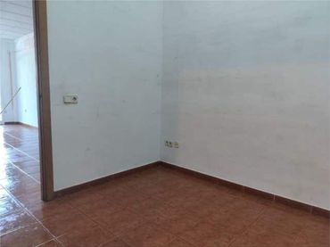Local comercial en avenida - Foto 6