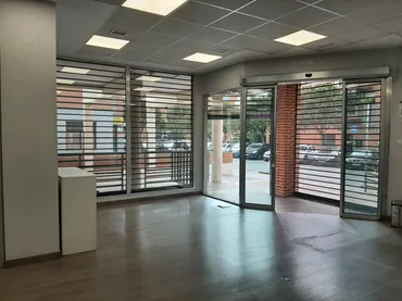 Local comercial en Alcalá de Henares - Foto 3