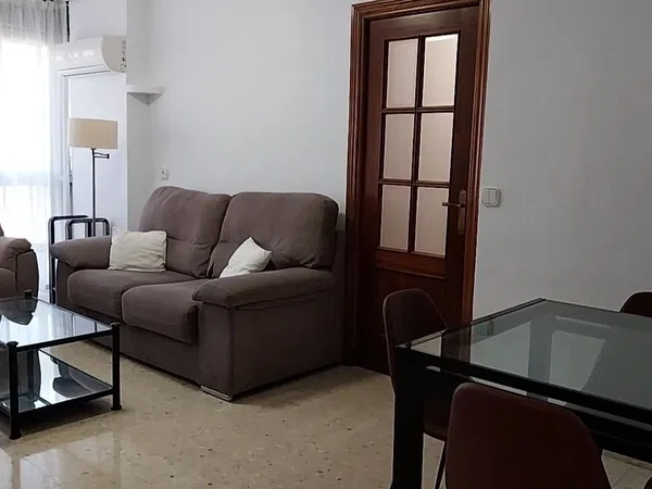 Piso en avenida San Juan de la Salle, 63