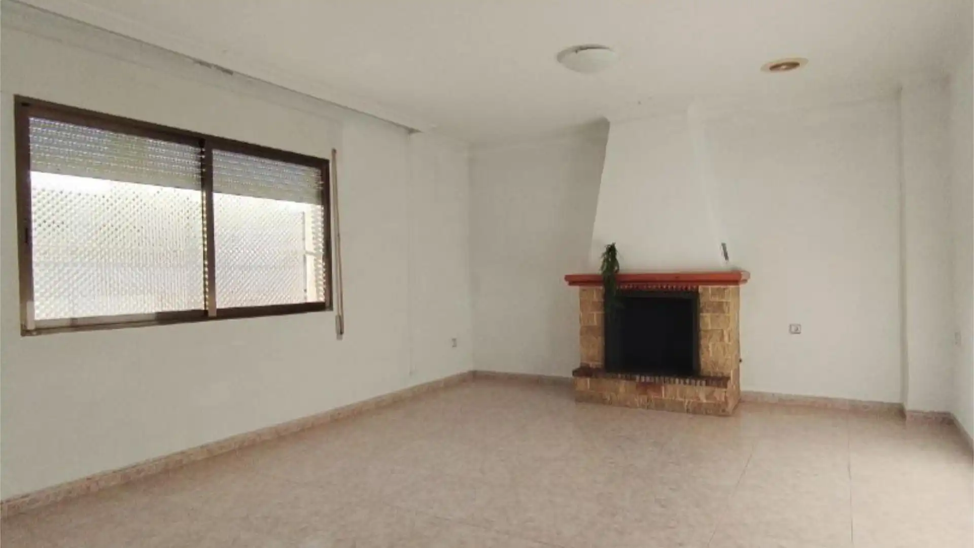 Piso en  Calle Ramón de Campoamor 18 - Foto 2