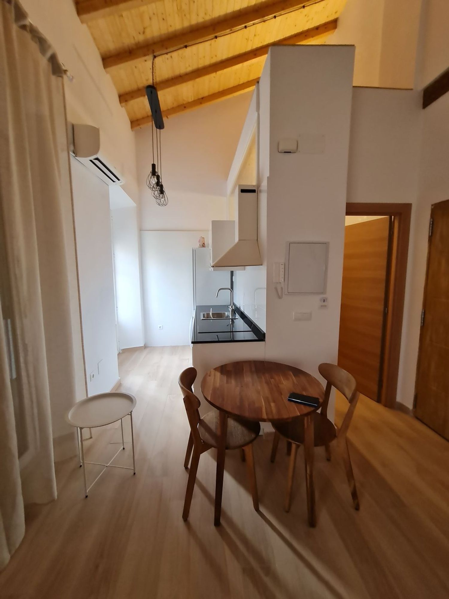 Estudio en calle Ollerías, 56