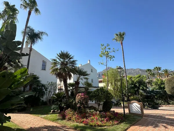 Chalet adosado en calle Cecilia Böhl de Faber, 3 - Foto 22