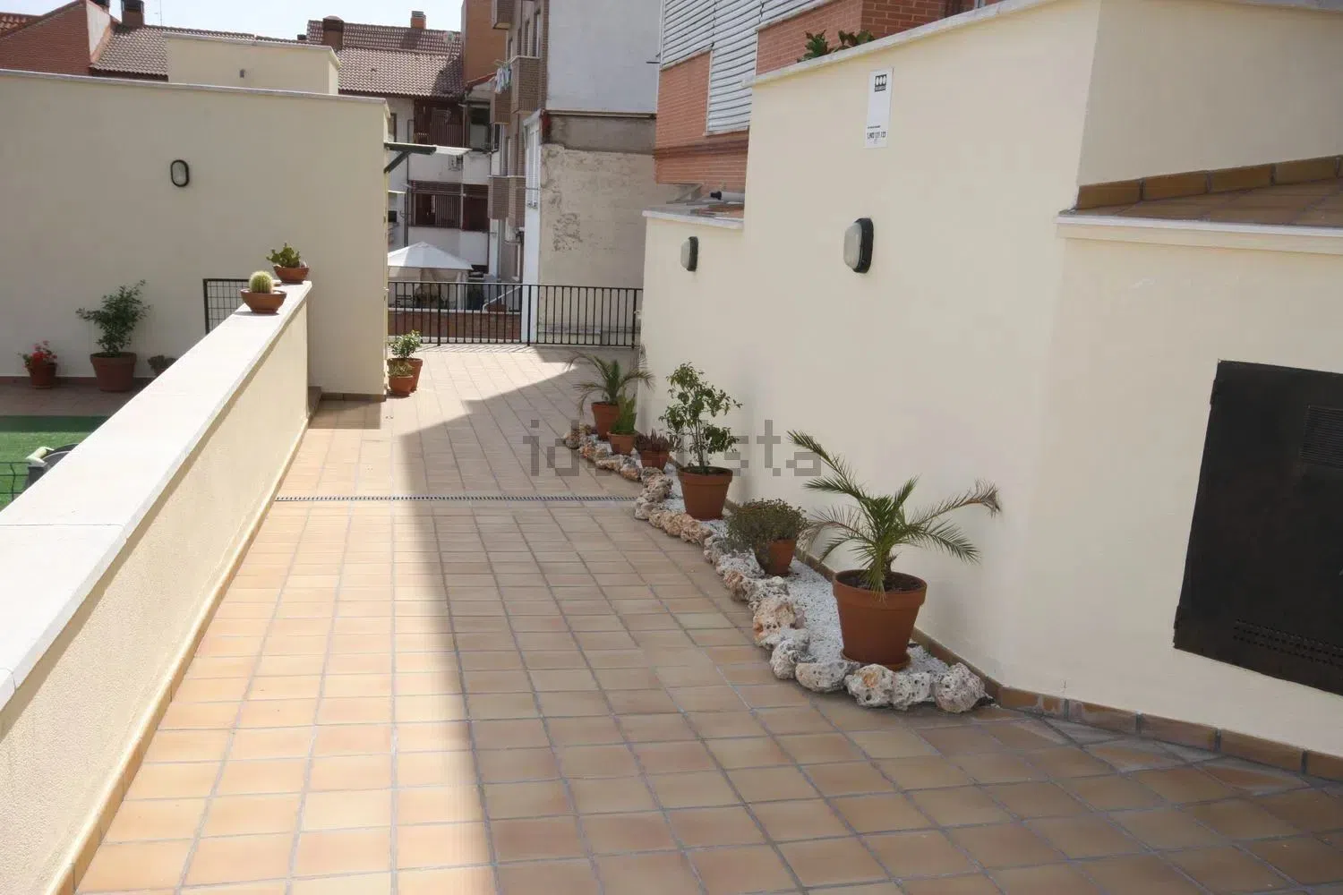 Piso en calle del Aligustre, 24 - Foto 2