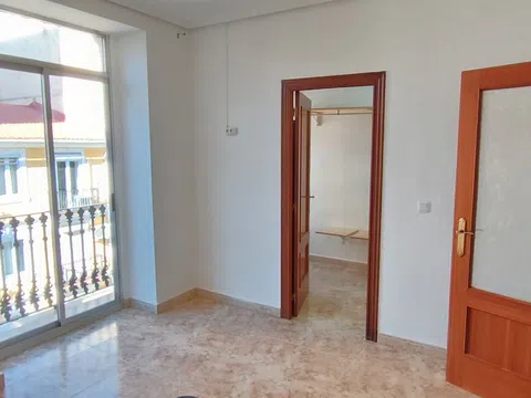 Piso en calle de Gandia, 17