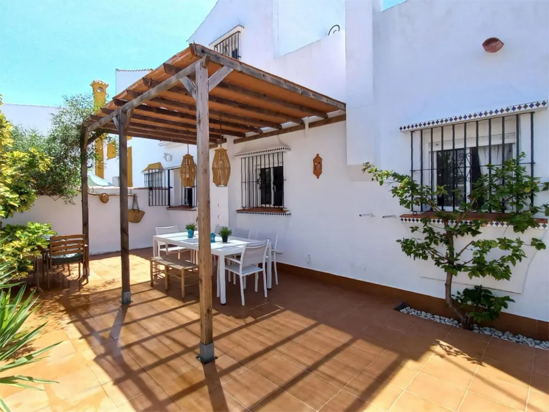 Piso en  Calle la Almadraba 11 - Foto 1