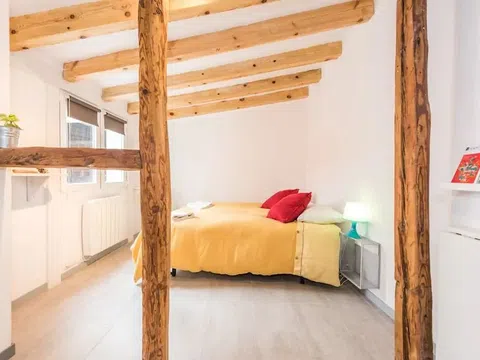 Estudio en calle Mayor, 19
