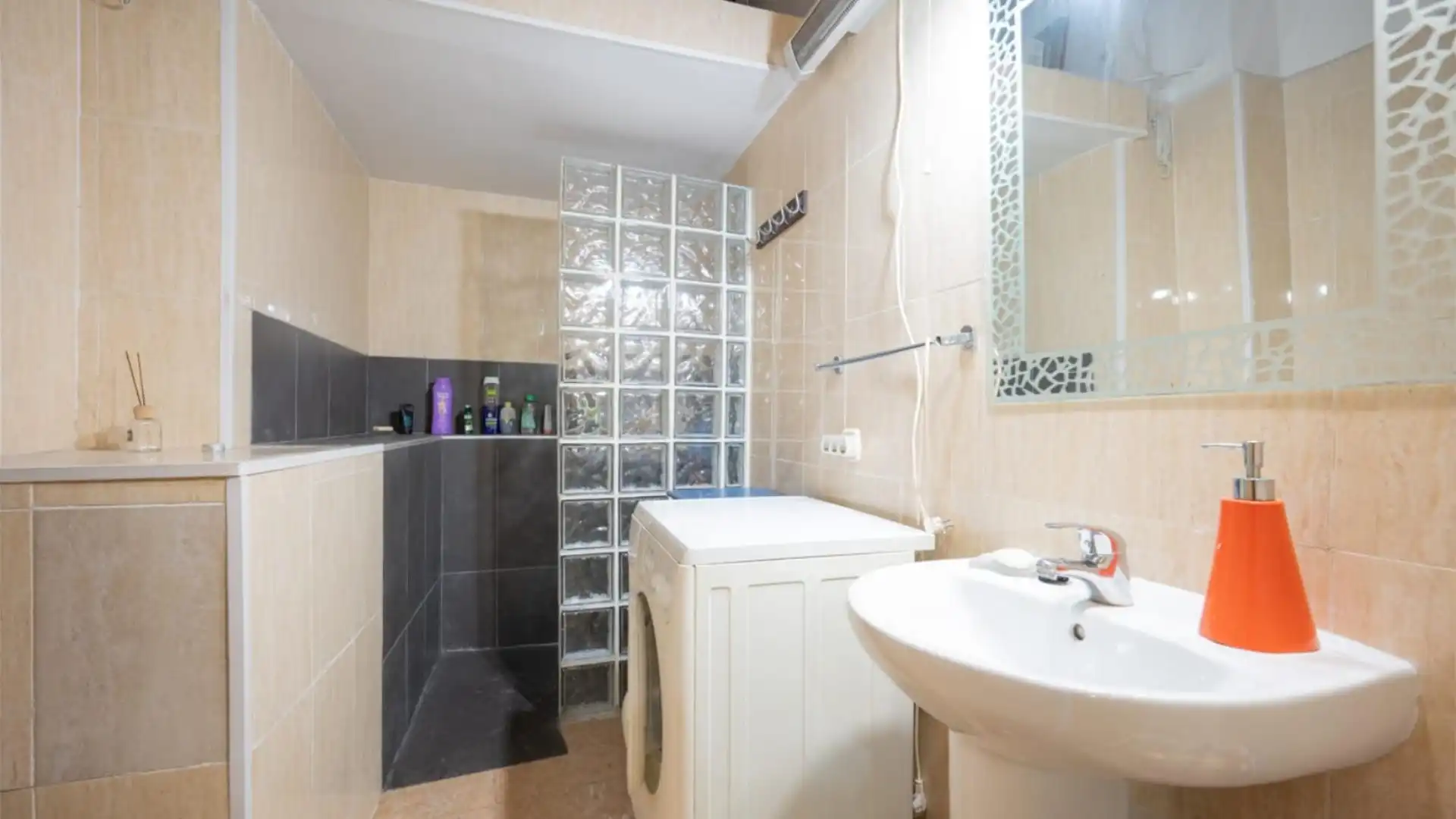 Piso en  Carrer de Sostres 24 - Foto 4