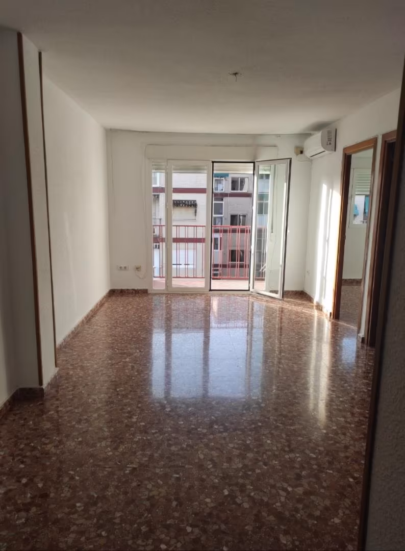 Piso en  Avenida de Cervantes 12