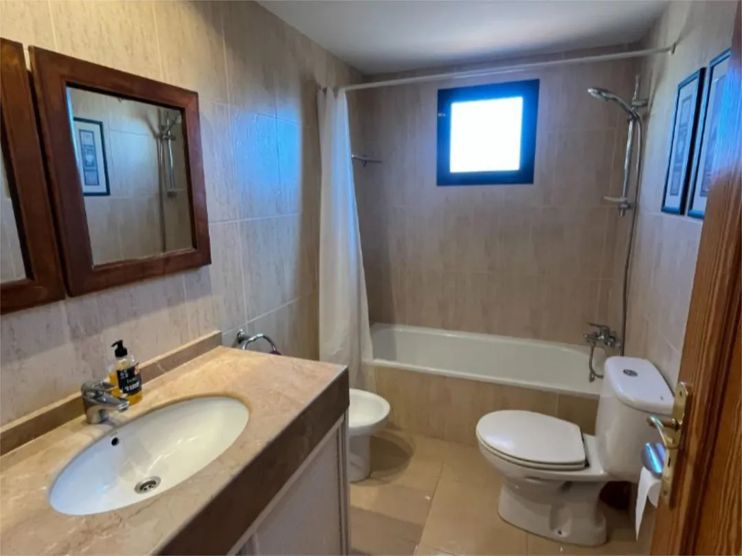 Piso en  Carrer de Josep d'Oleza 4 - Foto 12