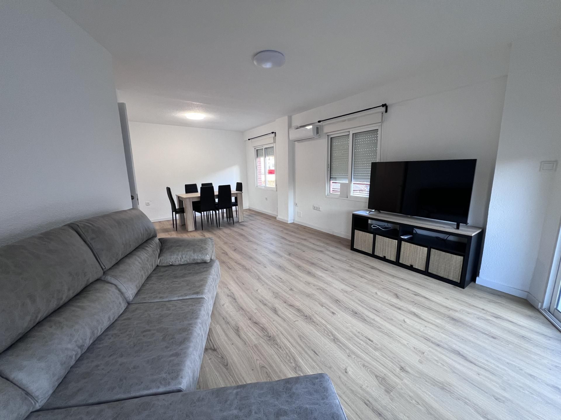 Piso en  Calle Escritor Ruiz Aguilera 2 - Foto 2