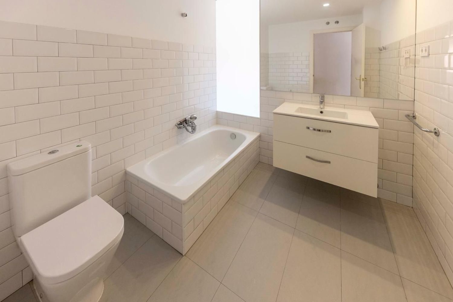 Piso en calle Valle del Roncal, 5 - Foto 4