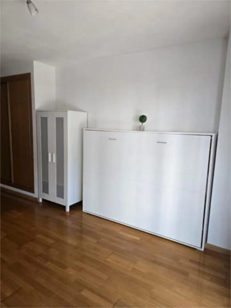 Estudio en Juan Carlos I - Foto 5