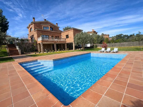 Casa o chalet independiente en Calle de Mark Twain, Castellarnau - Foto 2