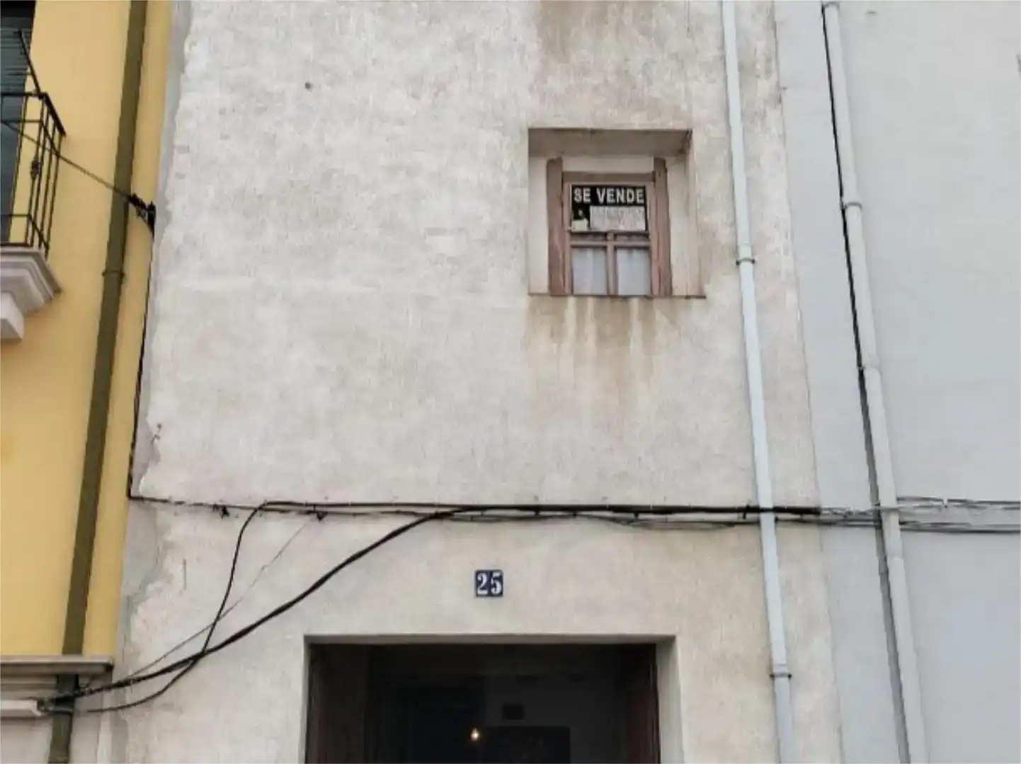 Casa adosada en  Avinguda Llosar 32 - Foto 2