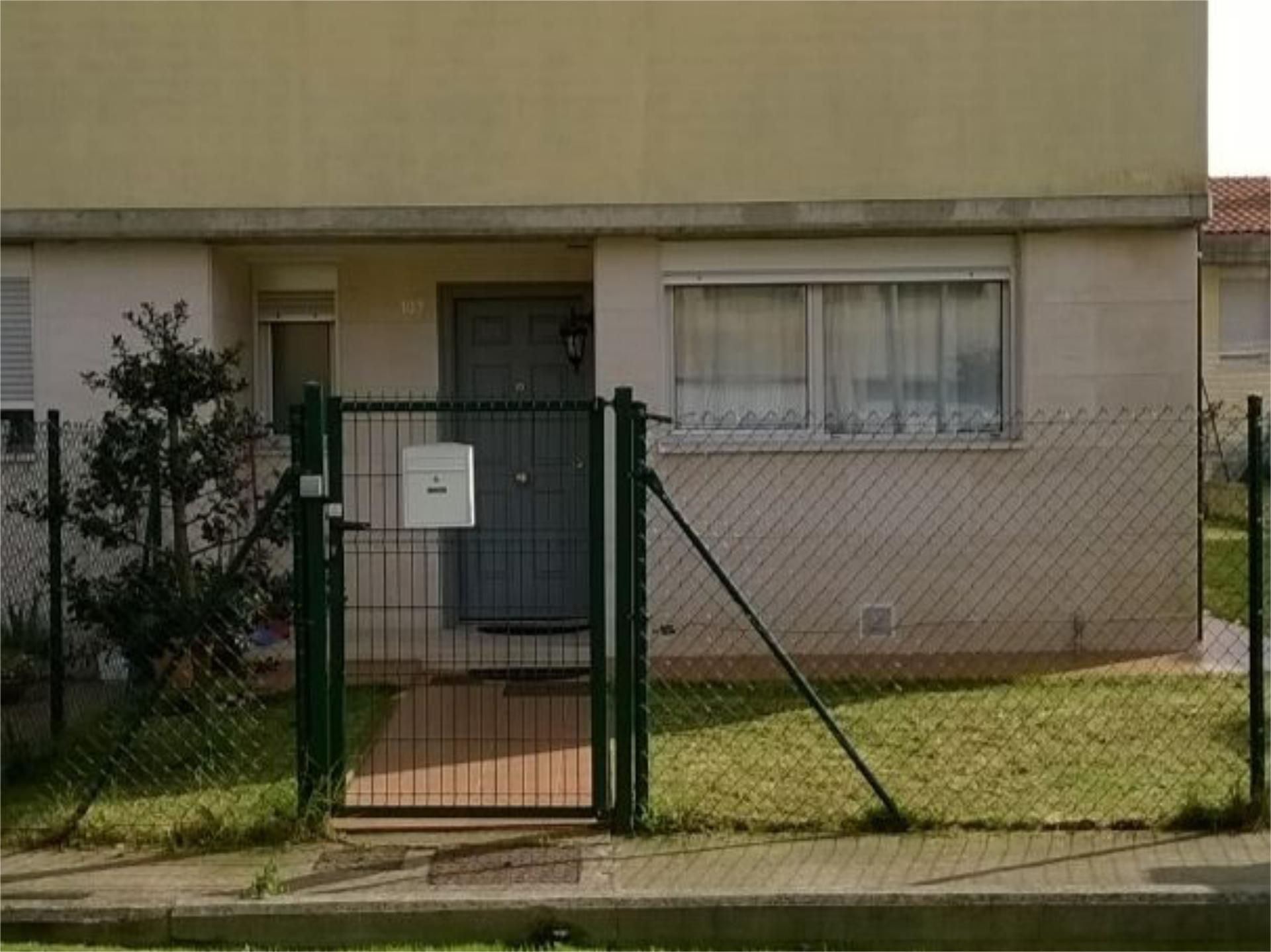 Chalet en  Calle Luis Buñuel 107 - Foto 1