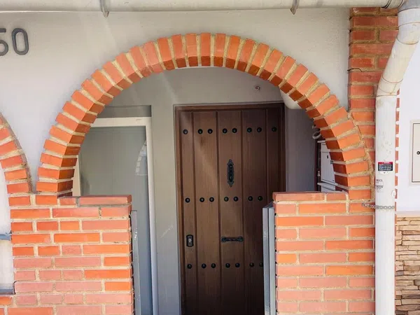 Chalet pareado en calle Francisco López López, 150 - Foto 1