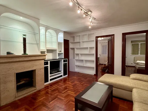 Piso en Avenida de Pumarín, 8, Milán-Pumarín - Foto 1