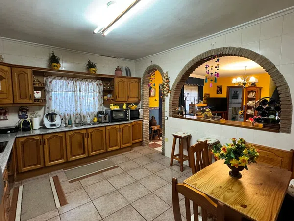 Chalet adosado en Calle Leonora, 10, Fuente Alegre - El Chaparral - Los Morales - Foto 2