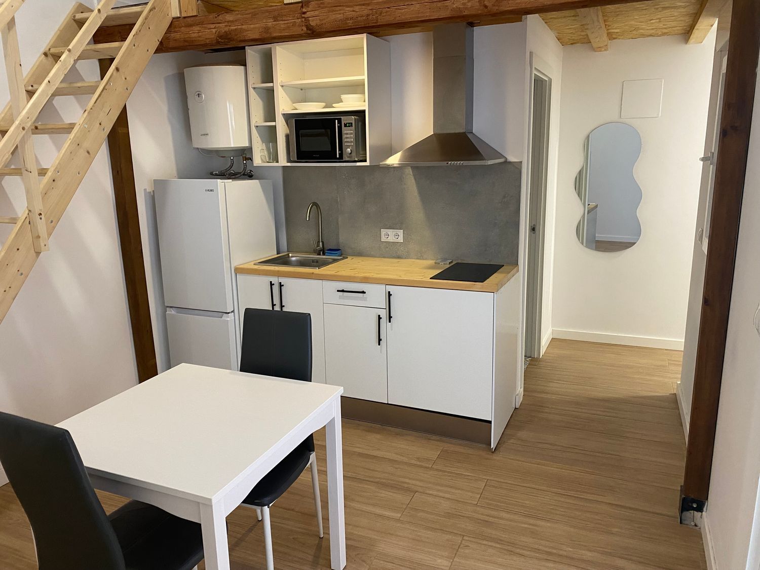 Estudio en calle del Mestre Sosa, 7 - Foto 1