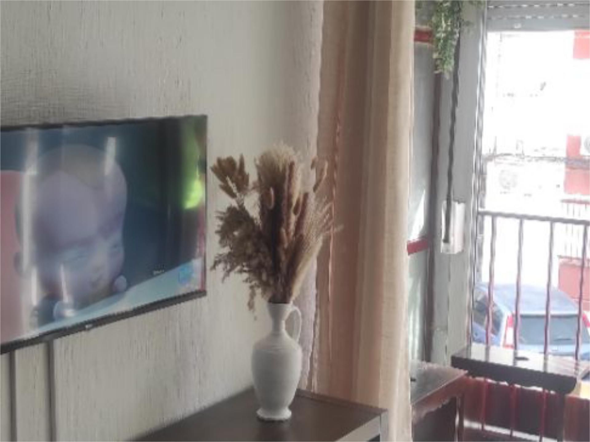 Piso en  Calle Antonio Gala 7