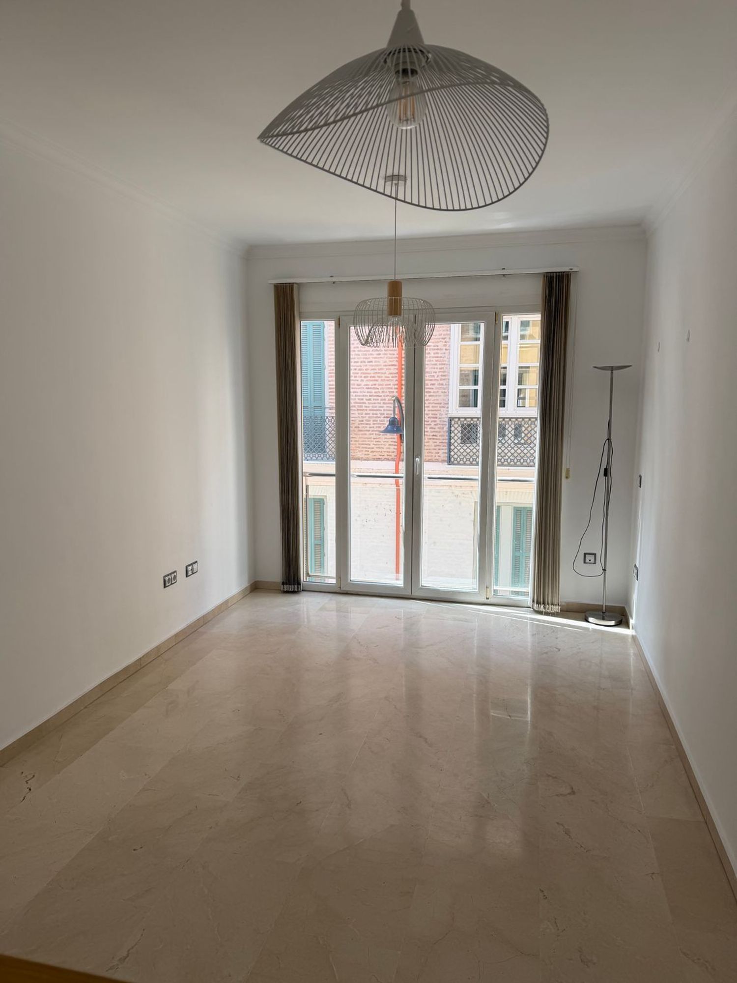 Piso en Calle Trinidad Grund, 32, Ensanche Centro - Soho - Foto 3