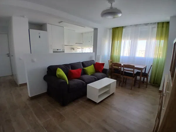 Piso en calle de Torrelaguna, 2