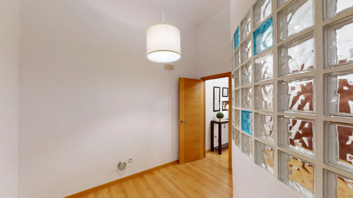 Estudio en calle de Sánchez Barcáiztegui, 4 - Foto 13