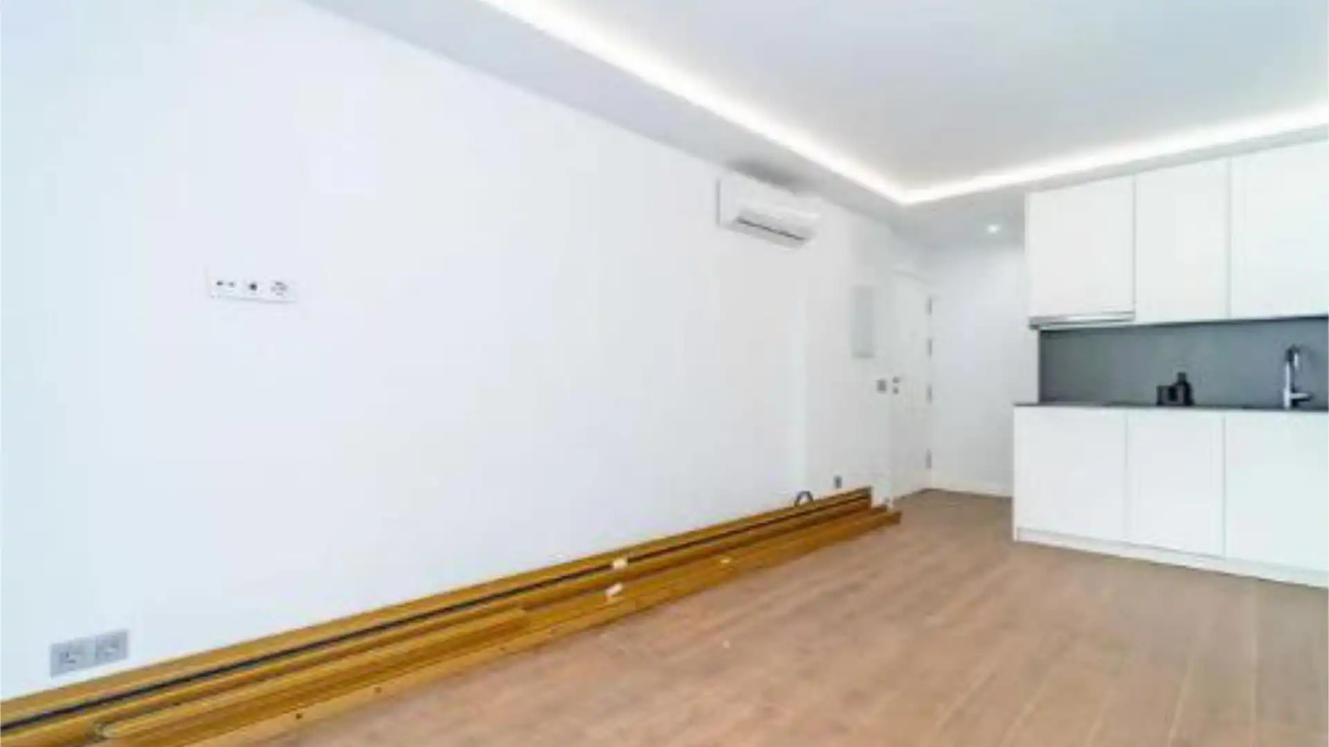 Piso en  Calle Pintor Guerrero del Castillo 2 - Foto 17