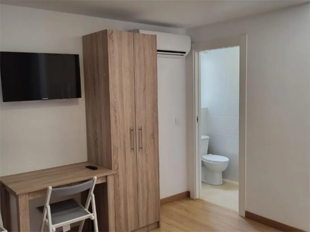 Estudio en  Calle José Luján 12 - Foto 3