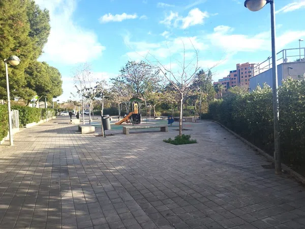 Piso en calle Pintor Antonio Amorós, 10