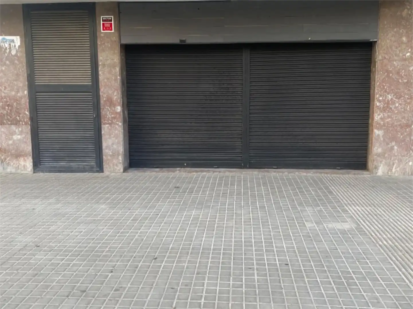 Local comercial en  Carrer de Miquel Servet 31 - Foto 8