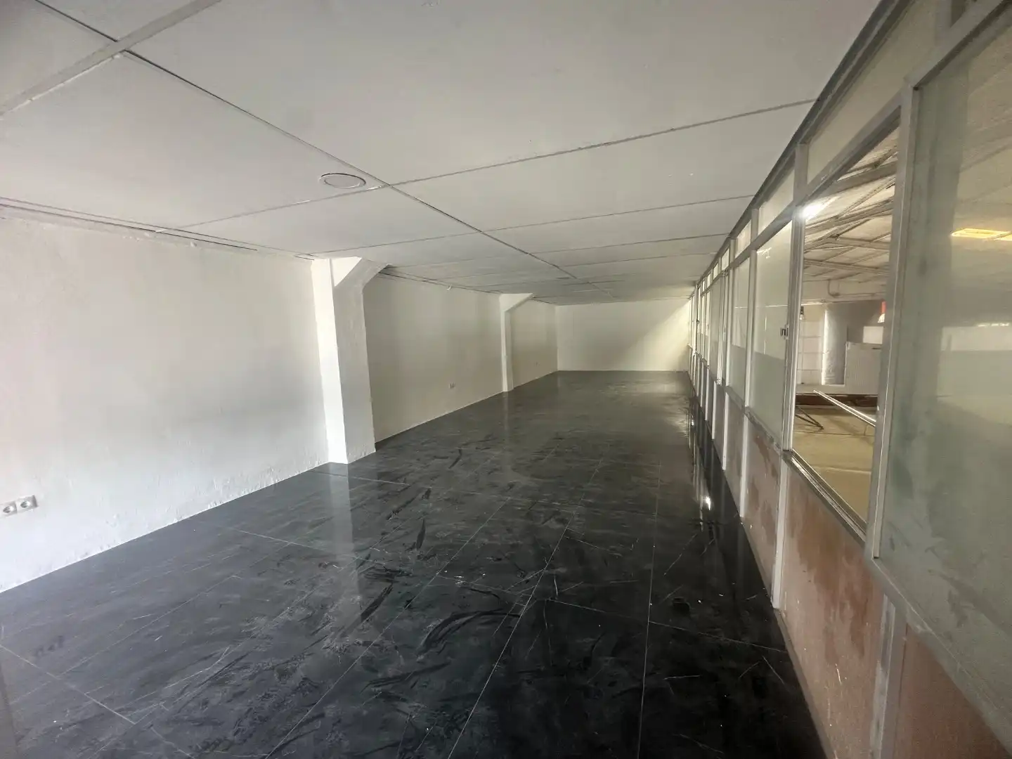 Local comercial en  Calle Aurora Boreal 22 - Foto 8