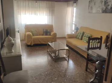 Piso en  Ronda Buenavista 14 - Foto 2