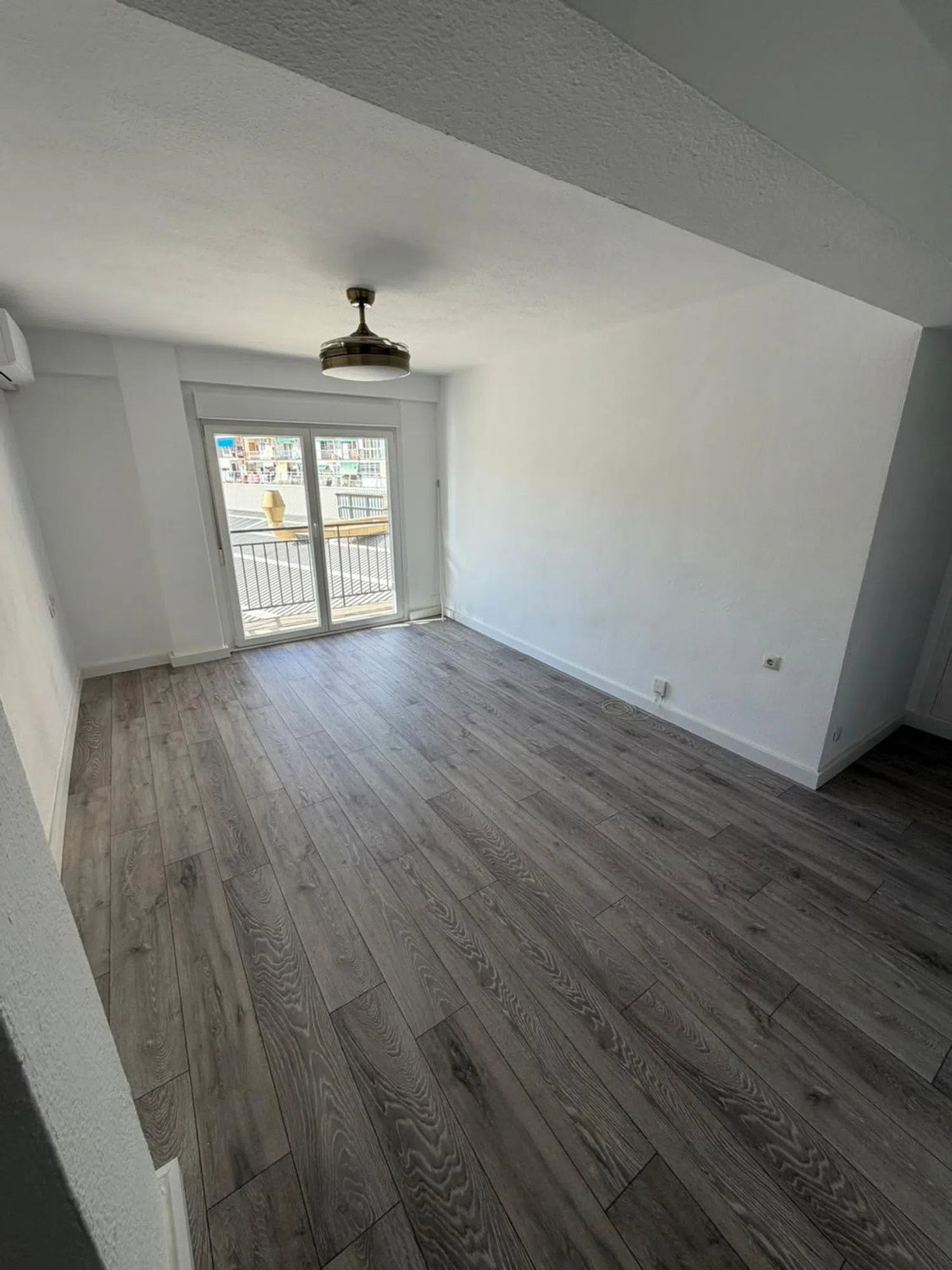 Piso en calle de Torres, 12