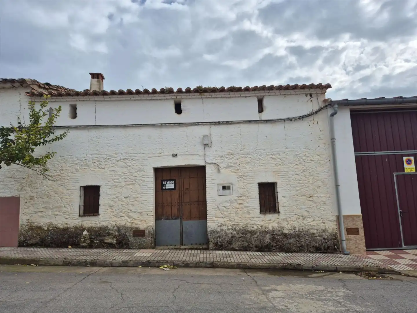 Casa adosada en  Calle la Virgen 83 - Foto 2