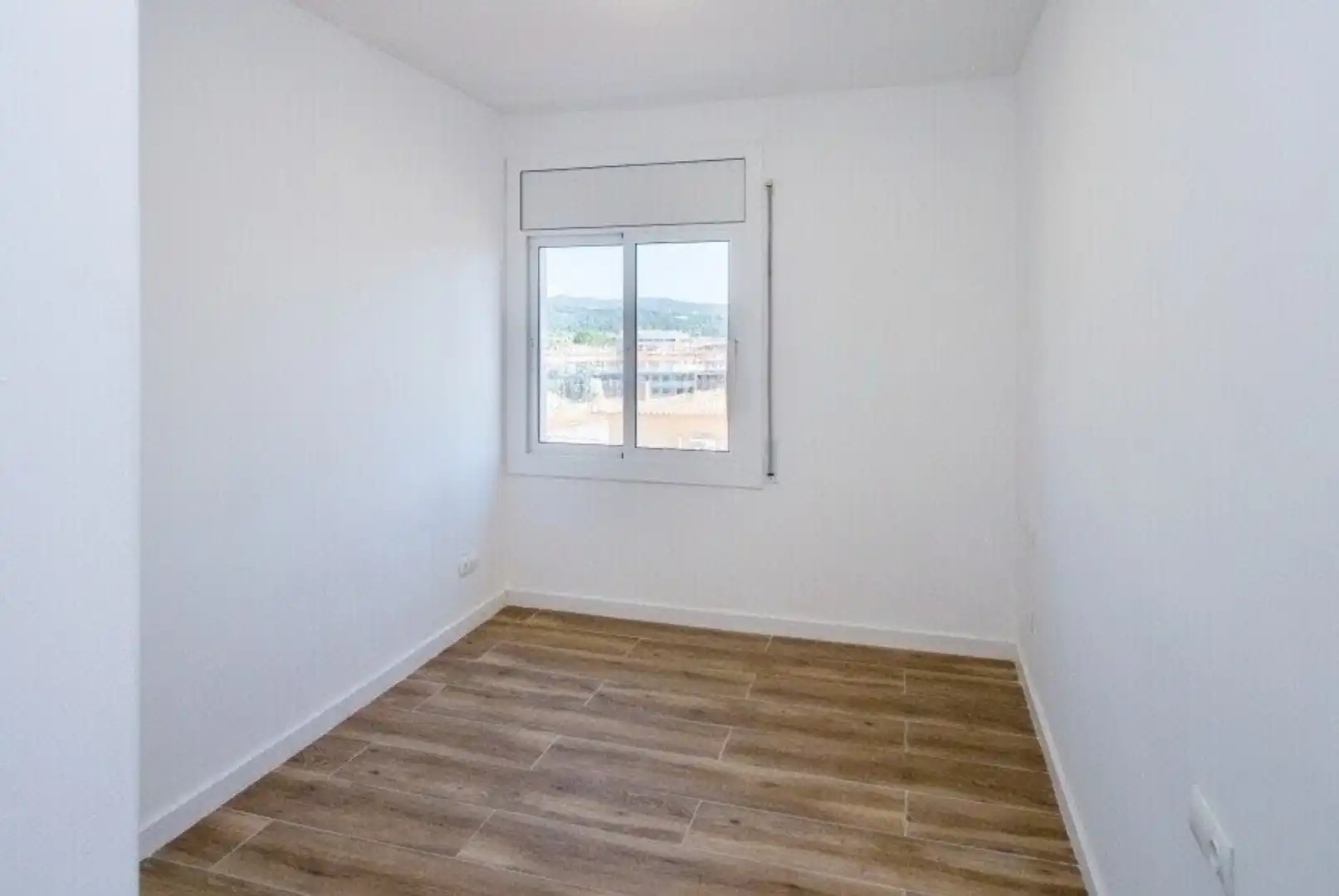 Piso en  Carrer López i Puigcerver 40 - Foto 4