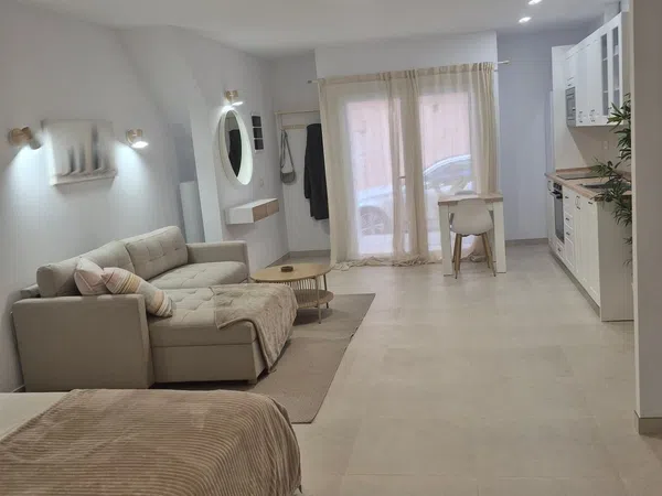 Piso en calle Femenias, 8