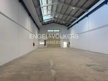 Nave Industrial en Badalona - Foto 1