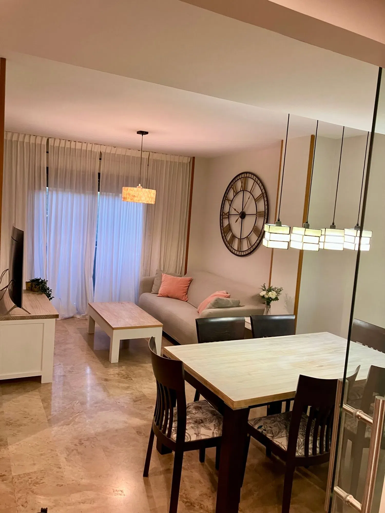 Piso en calle Reina Sofía, 11 - Foto 1