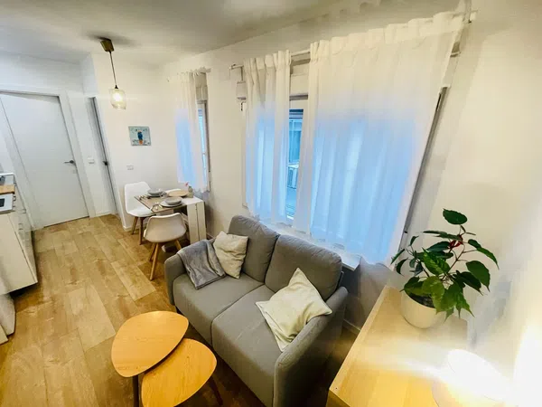 Piso en calle de Valverde, 37