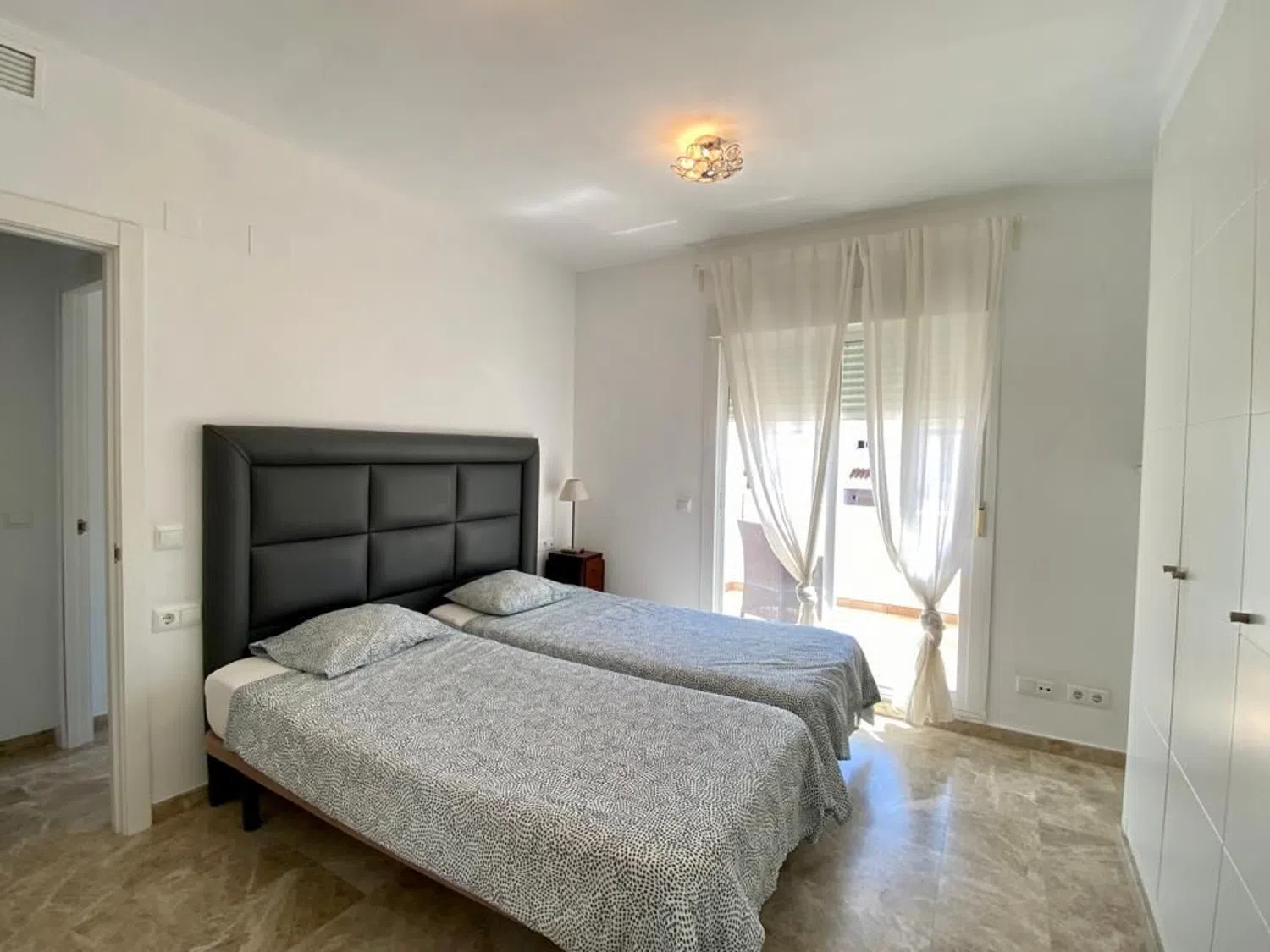 Chalet adosado en Urbanización Los Naranjos de Marbella, 1 Manzana - Foto 10