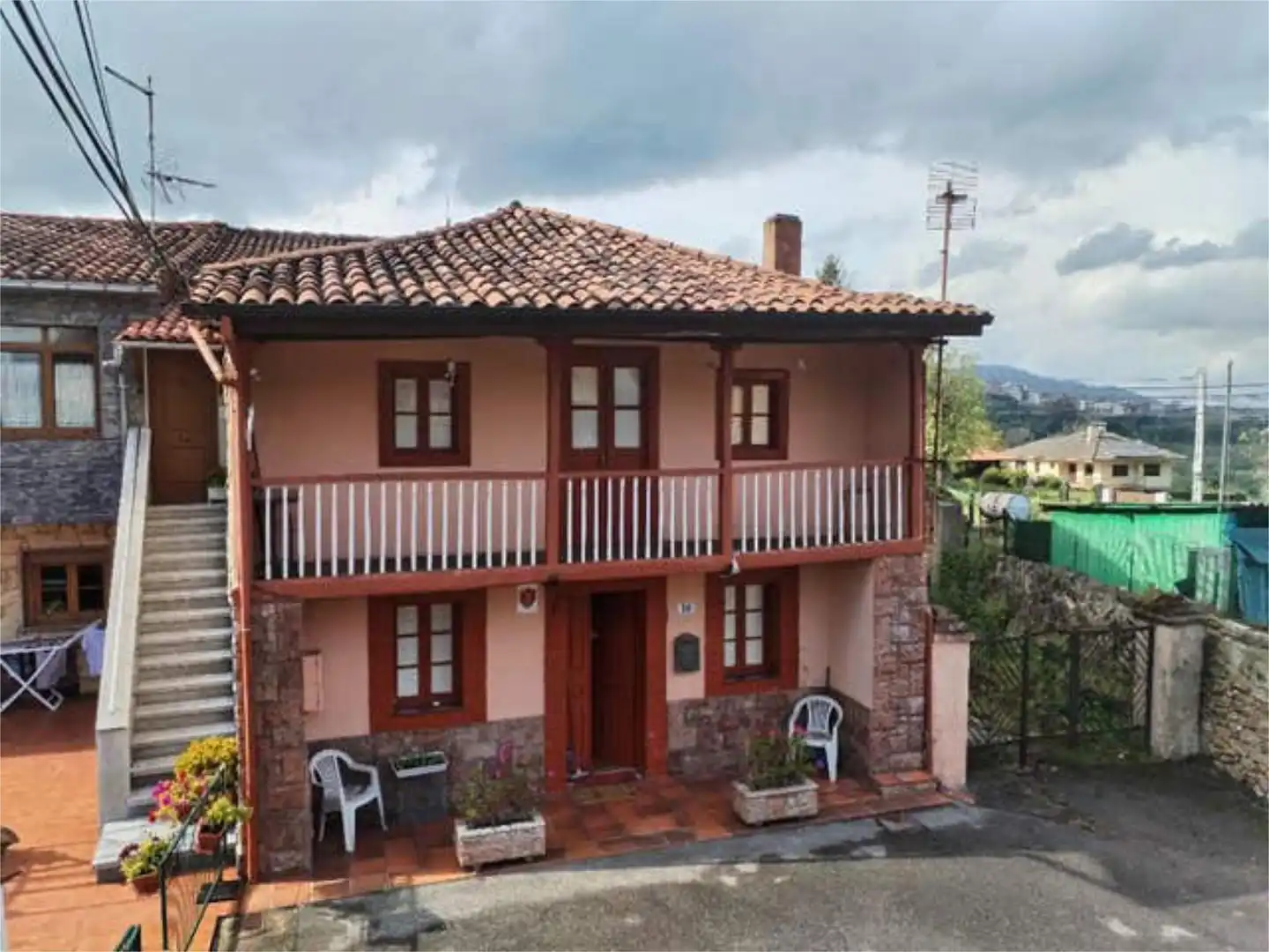 Chalet en Latores Oviedo - Foto 2