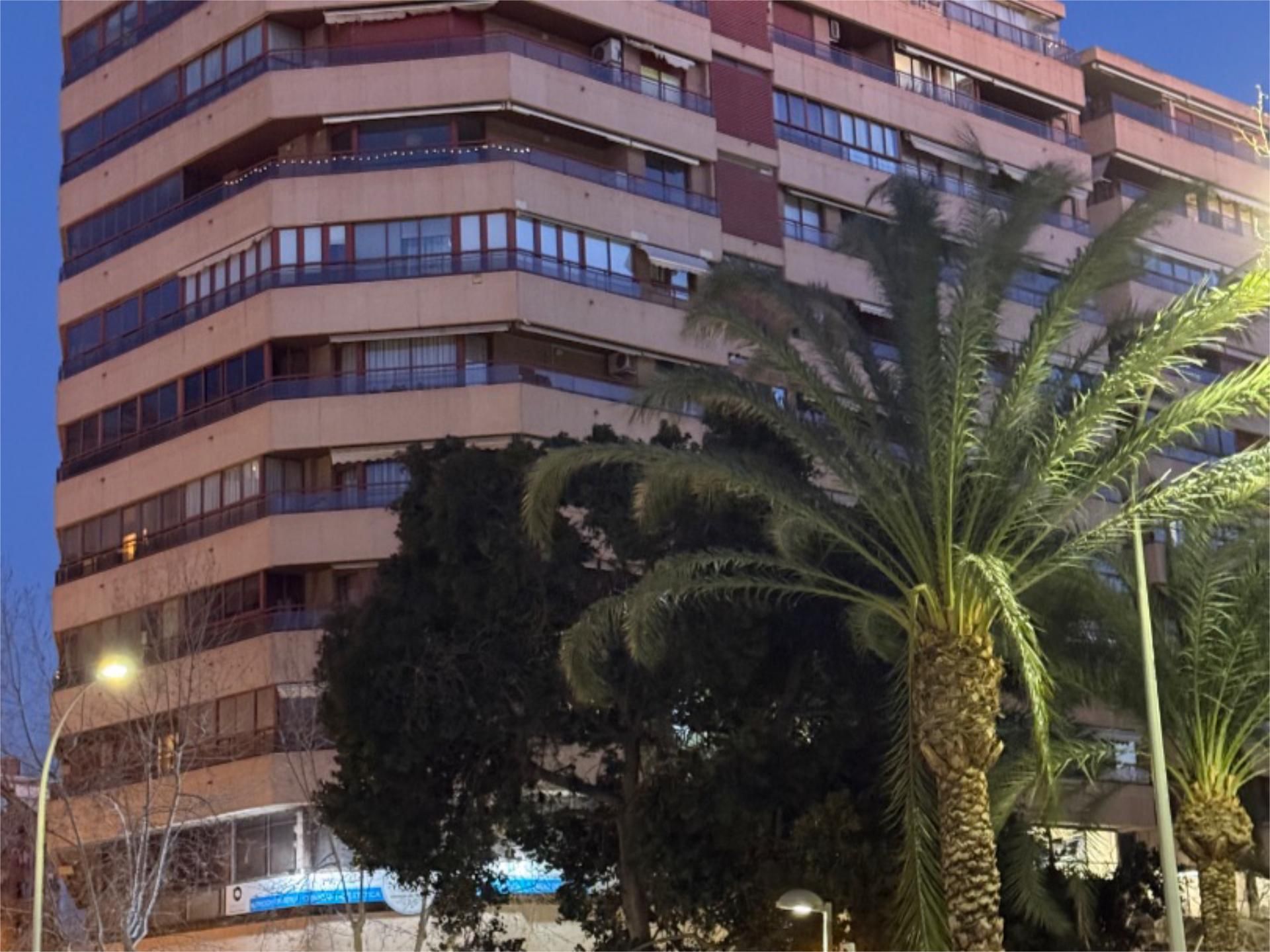 Piso en  Avinguda Oscar Espla 6 - Foto 3