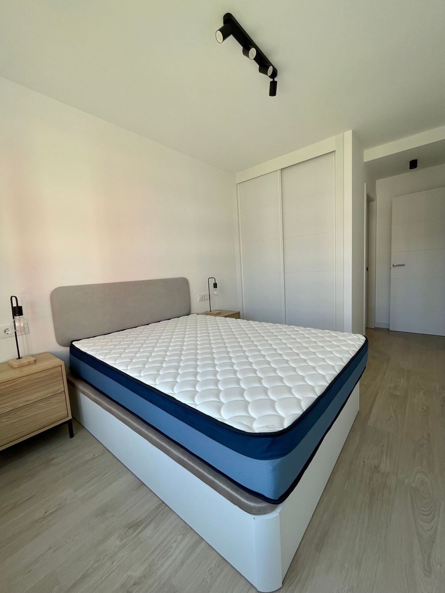 Piso en calle 8 de Marzo, 8 - Foto 14