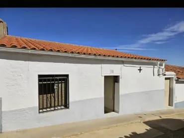 Casa adosada en  Calle Calvario 52 - Foto 1