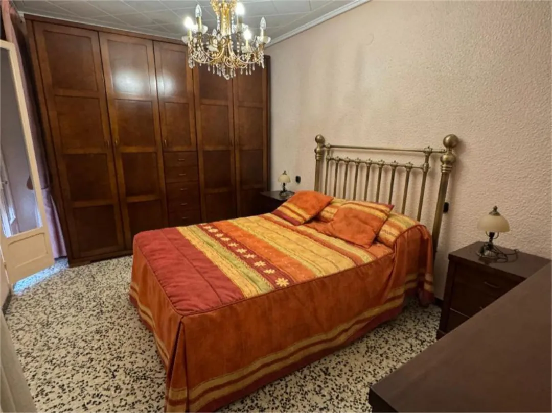 Piso en  Carrer Martín de Torres 18 - Foto 3