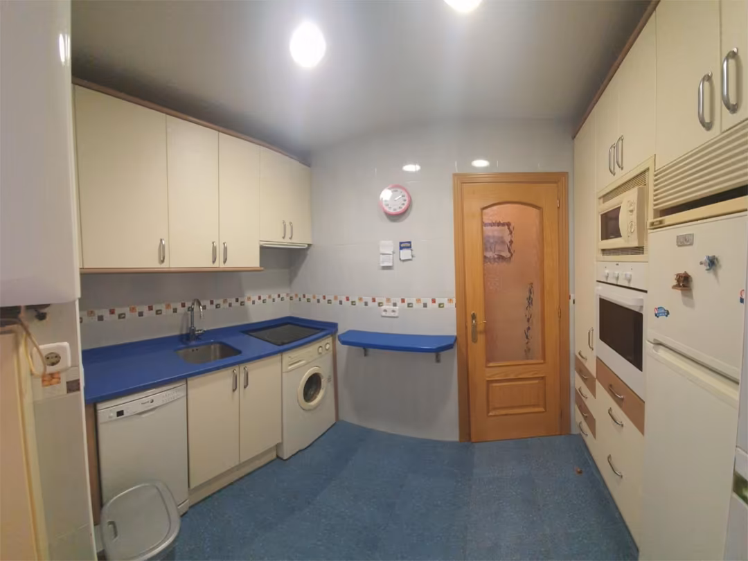 Piso en  Calle de Jacinto Verdaguer 16 - Foto 2