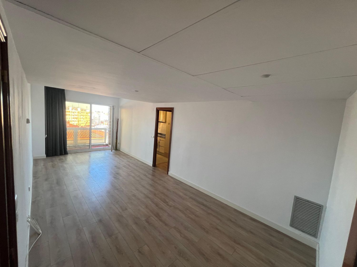 Piso en avenida de Cesáreo Alierta, 23