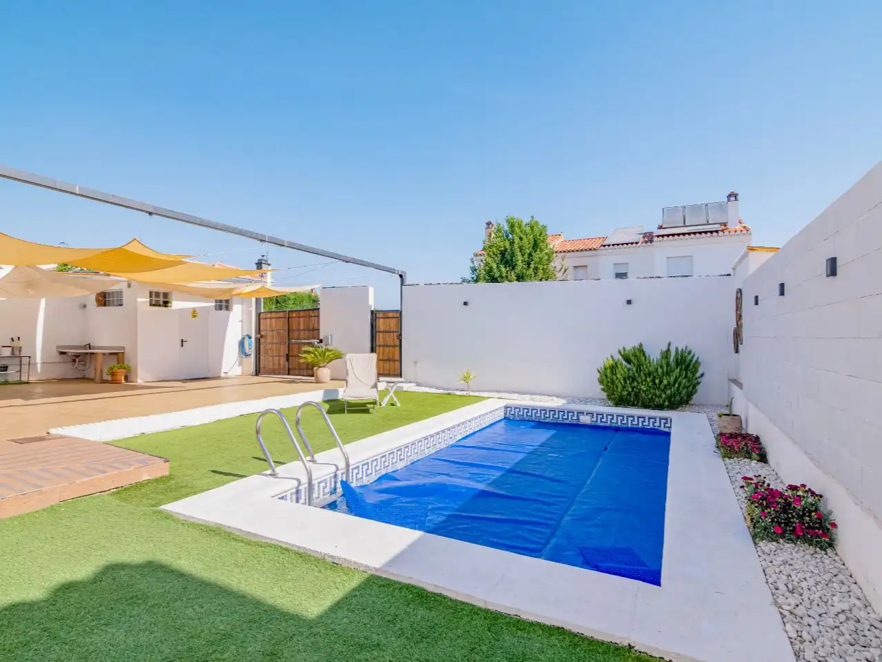 Chalet en  Calle Claveles 17 - Foto 3
