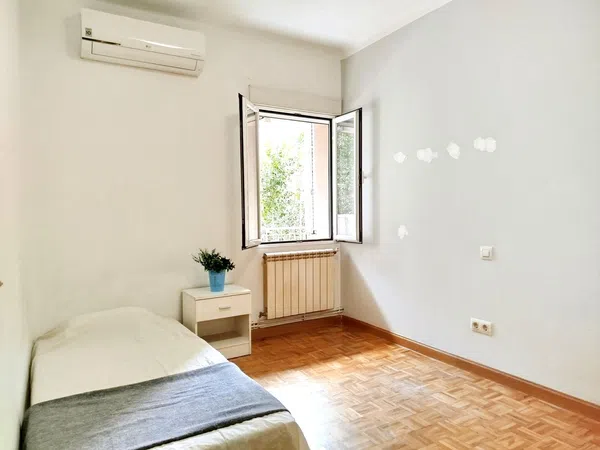 Piso en avenida Donostiarra, 5